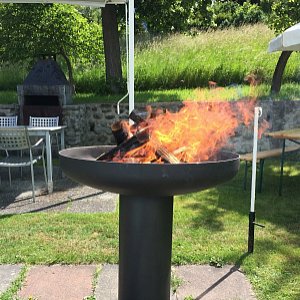 Outdoor Grill ohne Grillplatte, nun als Feuerschale